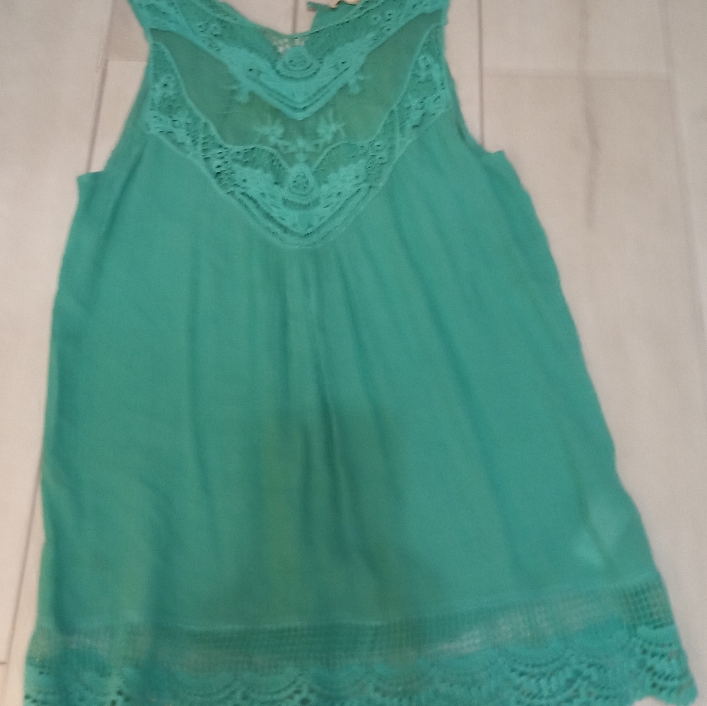 Top - Picture 2 of 2